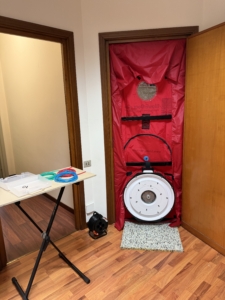 blower door test Apparecchiatura per Blower Door Test installata nella palazzina uffici a Marano Ticino